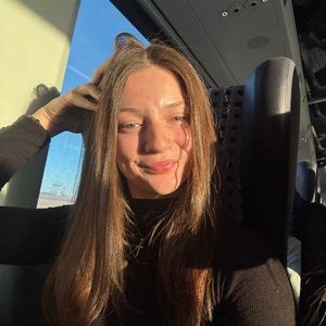 Meet your Posher, Alyssa